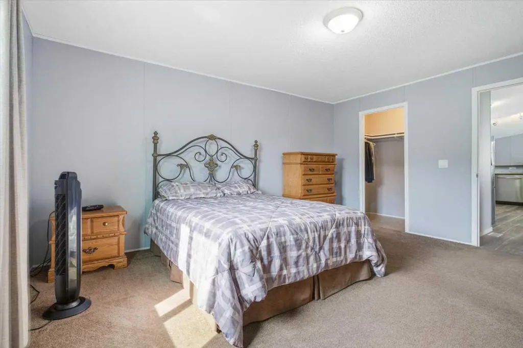 8922 89 Street Grande Prairie AB T8X0G1