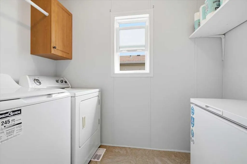 8922 89 Street Grande Prairie AB T8X0G1