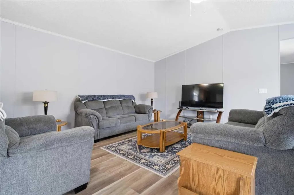 8922 89 Street Grande Prairie AB T8X0G1