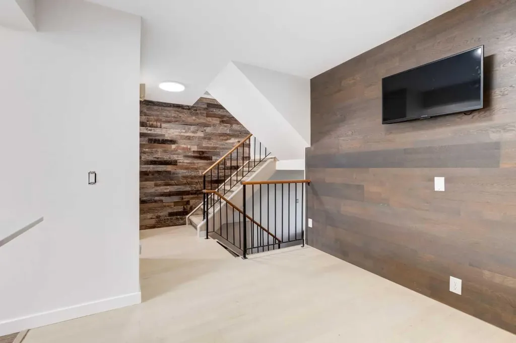 1190 Ranchview Road NW Calgary AB T3G 1Y2