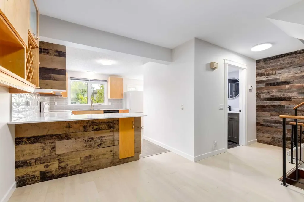 1190 Ranchview Road NW Calgary AB T3G 1Y2