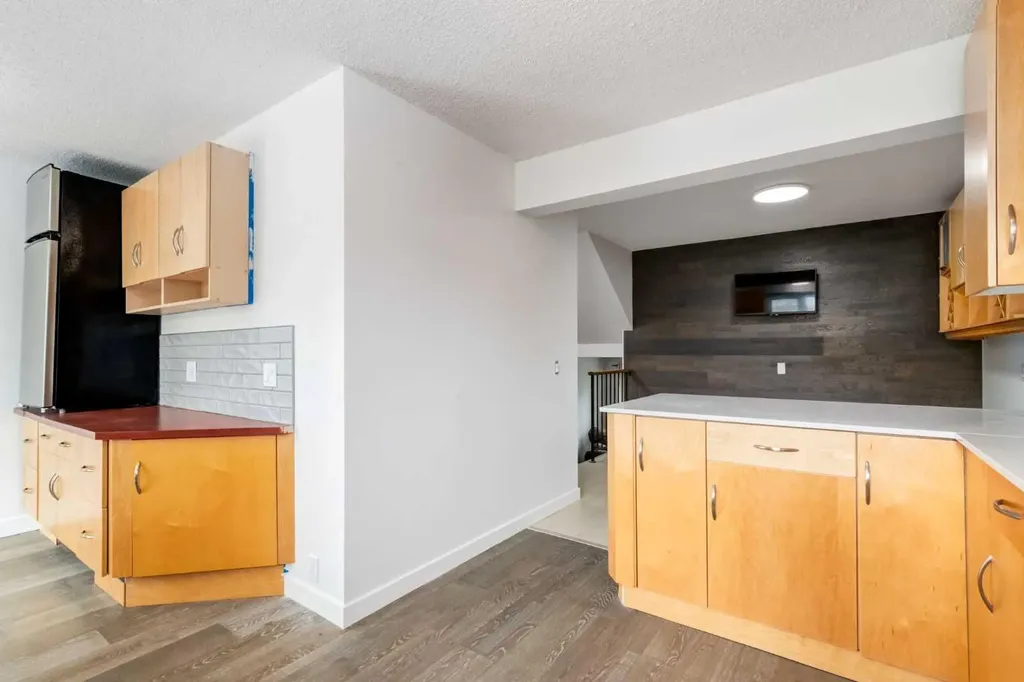 1190 Ranchview Road NW Calgary AB T3G 1Y2
