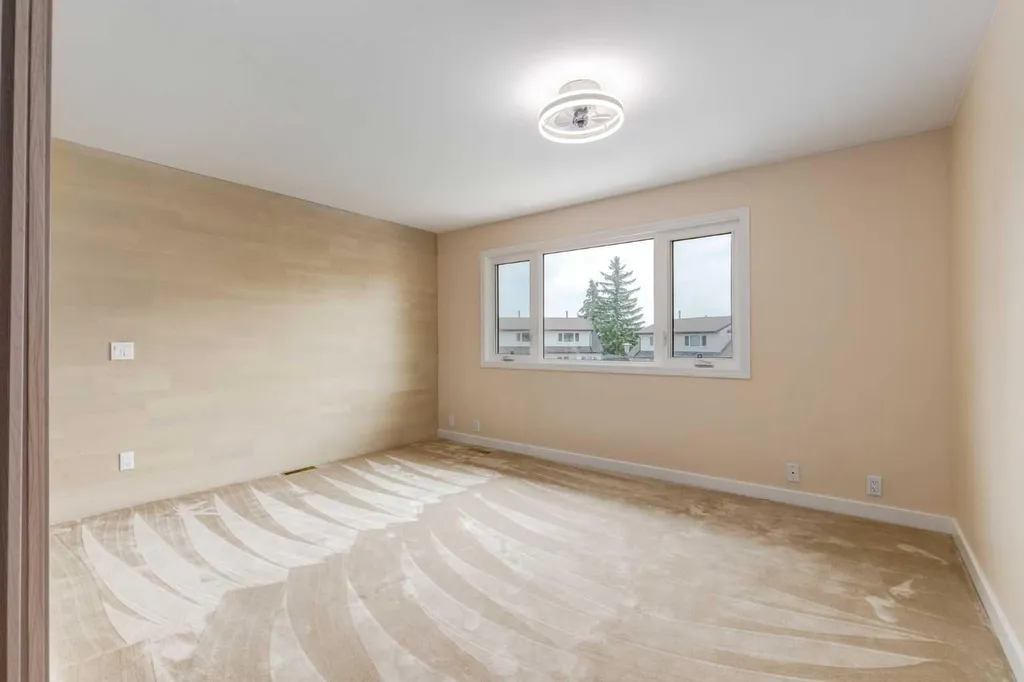 1190 Ranchview Road NW Calgary AB T3G 1Y2