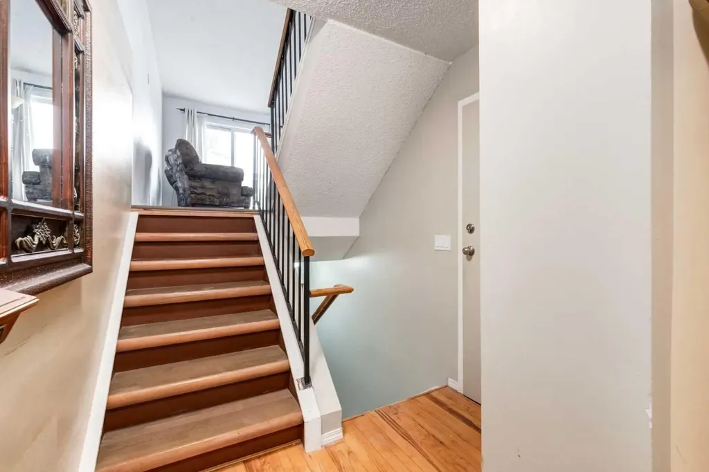 1190 Ranchview Road NW Calgary AB T3G 1Y2