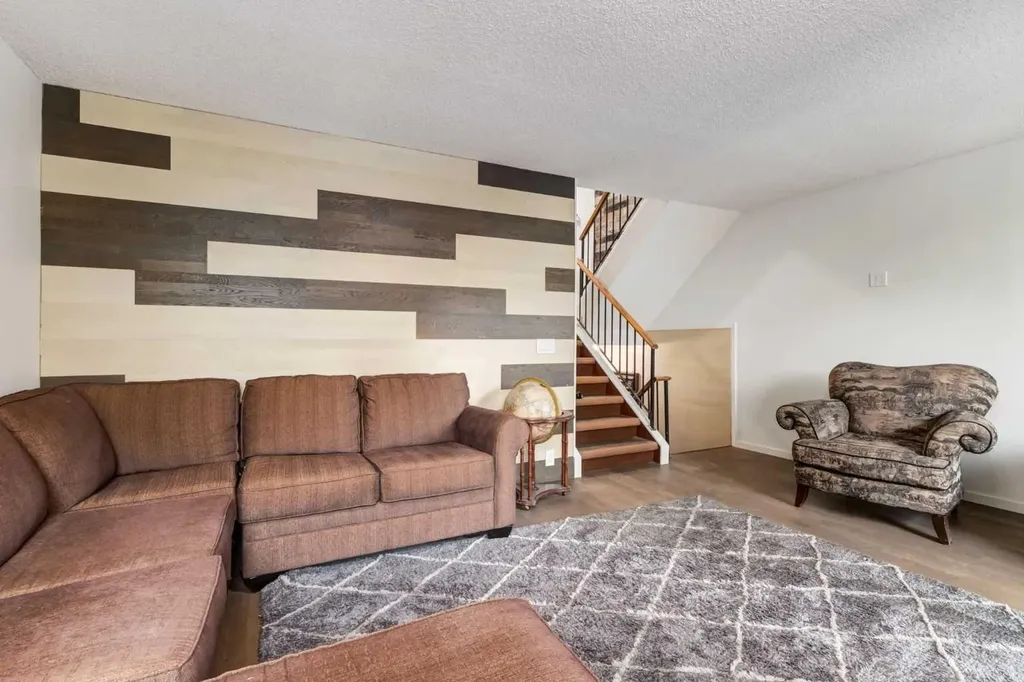 1190 Ranchview Road NW Calgary AB T3G 1Y2