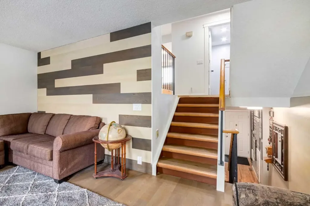 1190 Ranchview Road NW Calgary AB T3G 1Y2