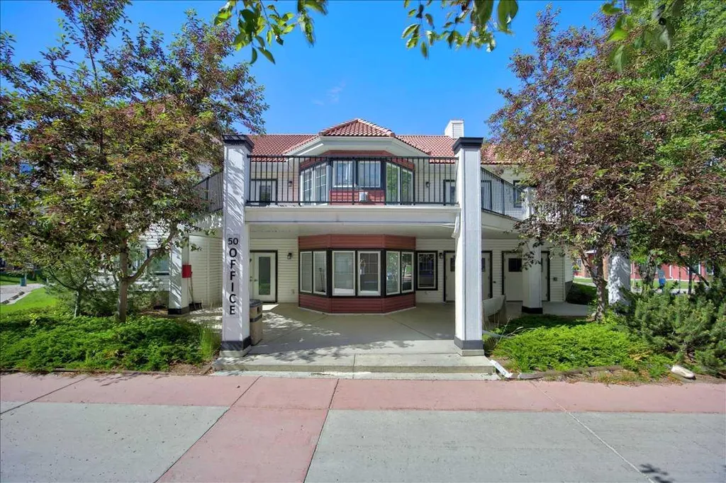 30 Royal Oak Plaza NW Calgary AB T3G 0C1