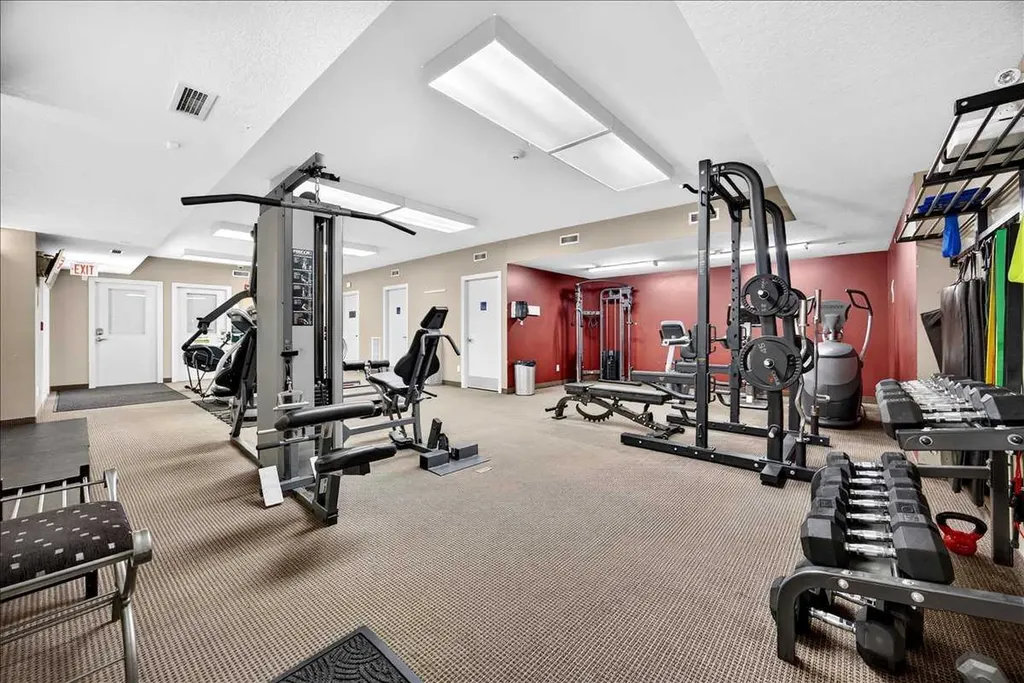 30 Royal Oak Plaza NW Calgary AB T3G 0C1