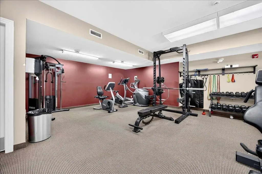 30 Royal Oak Plaza NW Calgary AB T3G 0C1