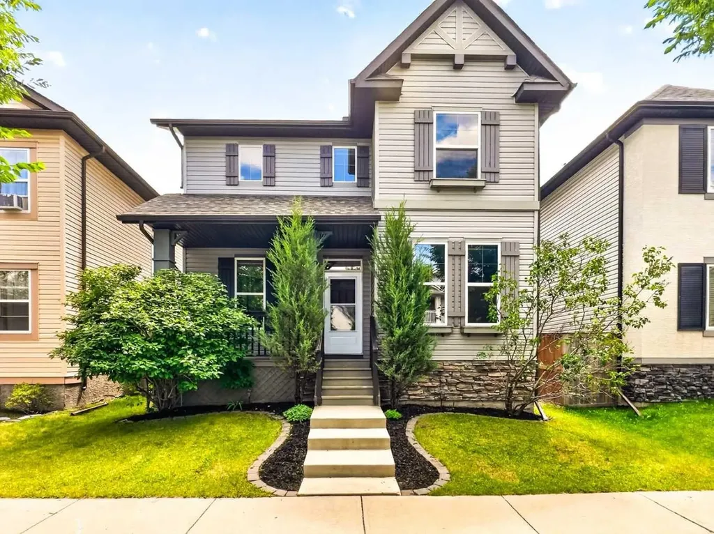 249 Elgin Manor SE Calgary AB T2Z 4Z7