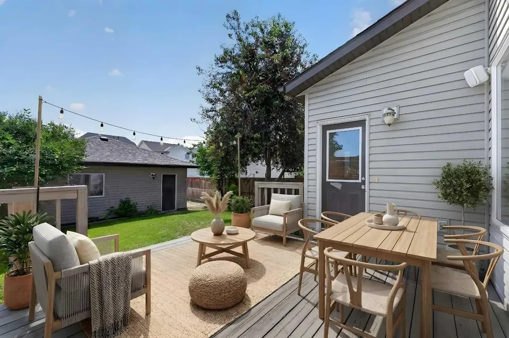 249 Elgin Manor SE Calgary AB T2Z 4Z7