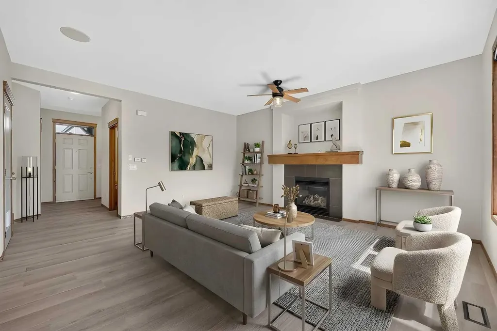 249 Elgin Manor SE Calgary AB T2Z 4Z7