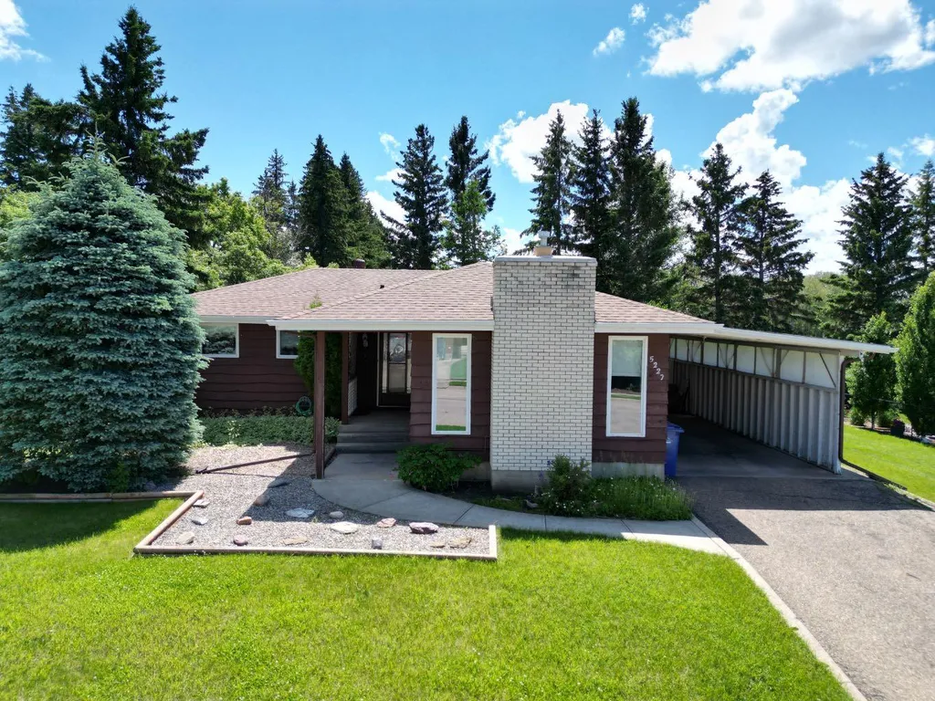 5227 37 Street Innisfail AB T4G 1E4
