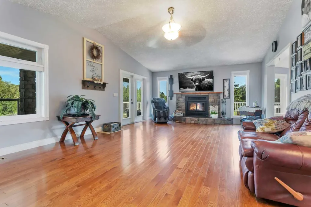41421 Range Road 261 Rural Lacombe County AB T4L2N5