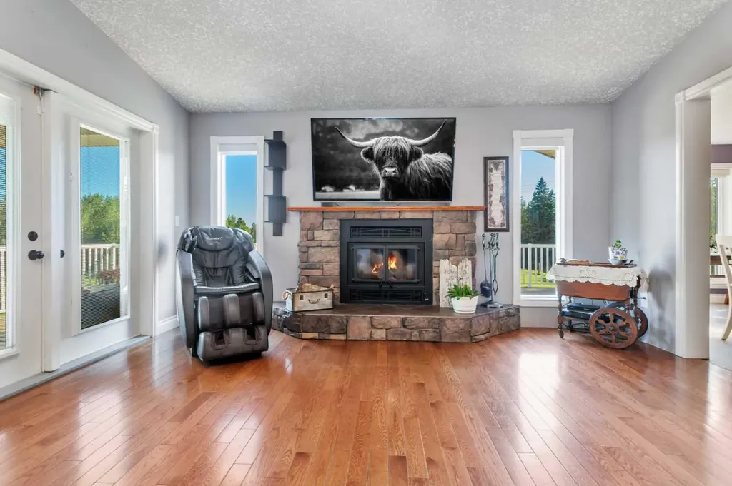 41421 Range Road 261 Rural Lacombe County AB T4L2N5