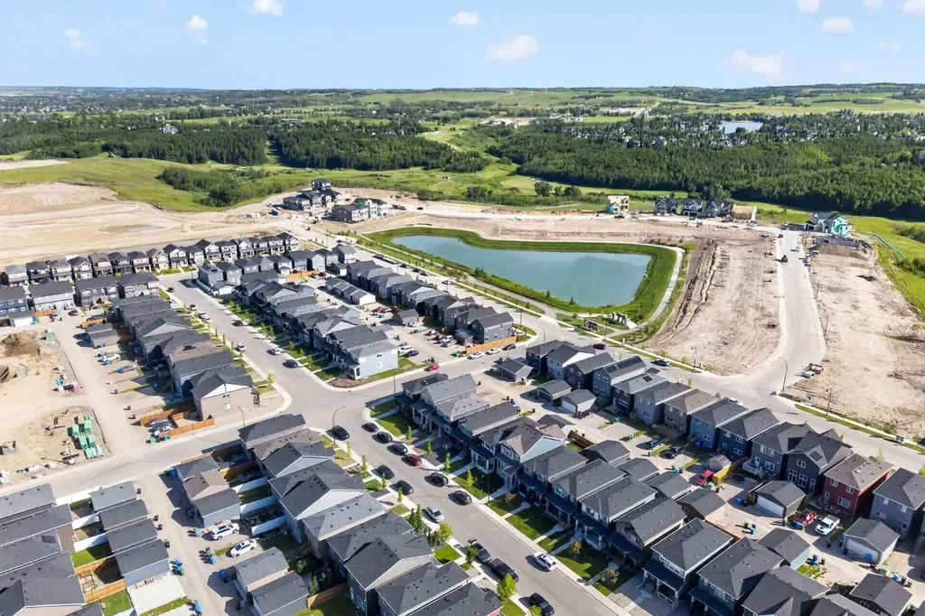97 Legacy Glen Place SE Calgary AB T2X 4T5