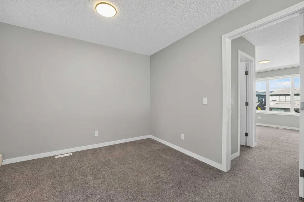 97 Legacy Glen Place SE Calgary AB T2X 4T5