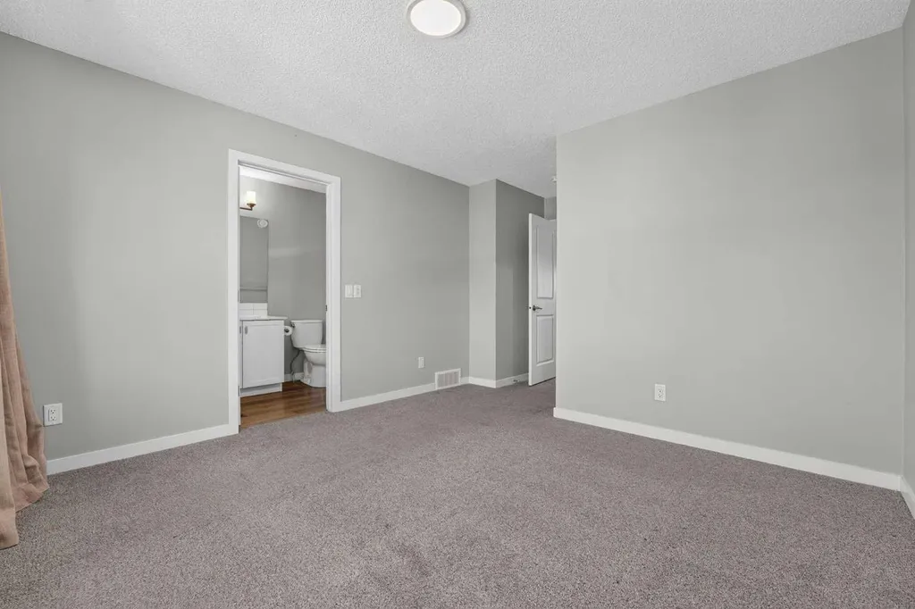 97 Legacy Glen Place SE Calgary AB T2X 4T5