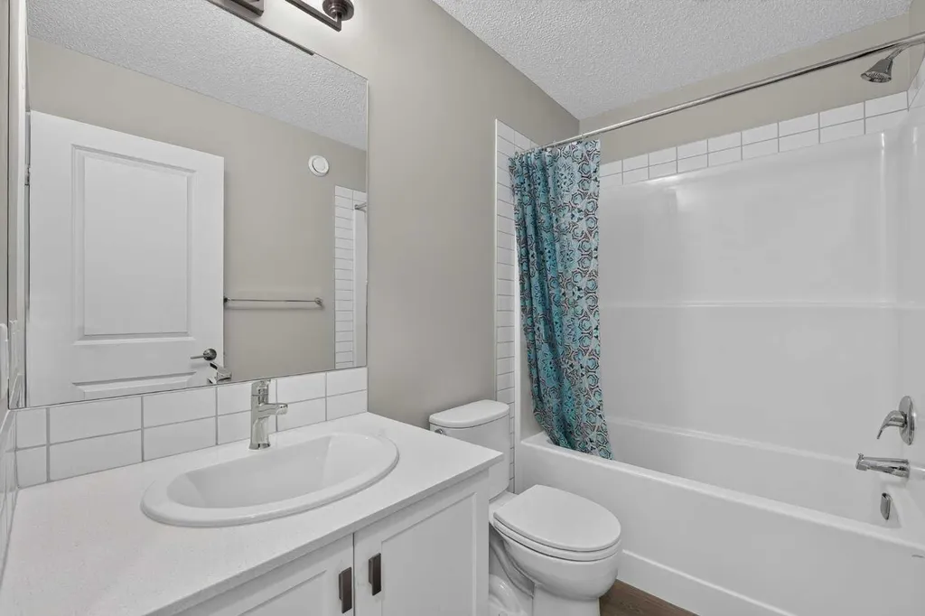 97 Legacy Glen Place SE Calgary AB T2X 4T5