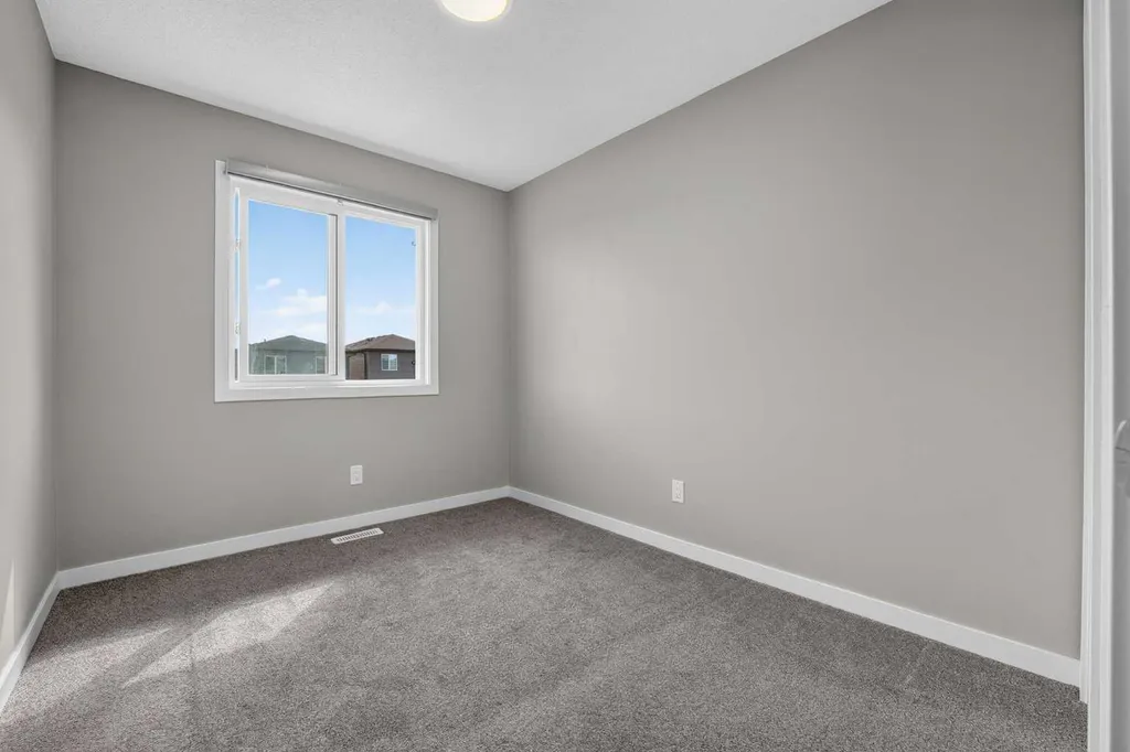 97 Legacy Glen Place SE Calgary AB T2X 4T5