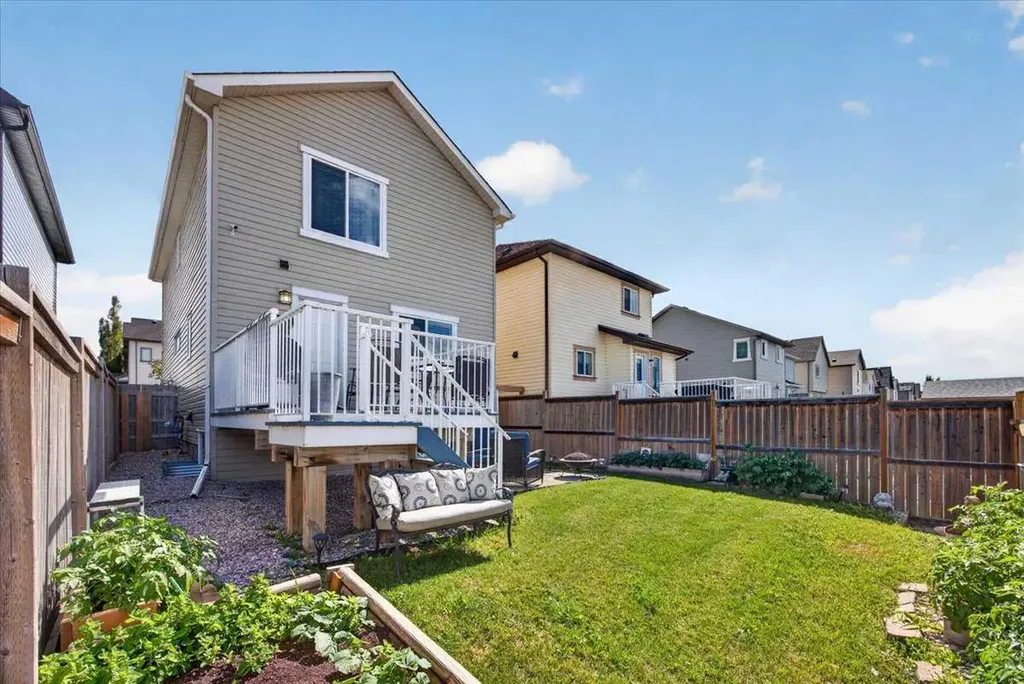 491 Copperpond Boulevard SE Calgary AB T2Z0Z5