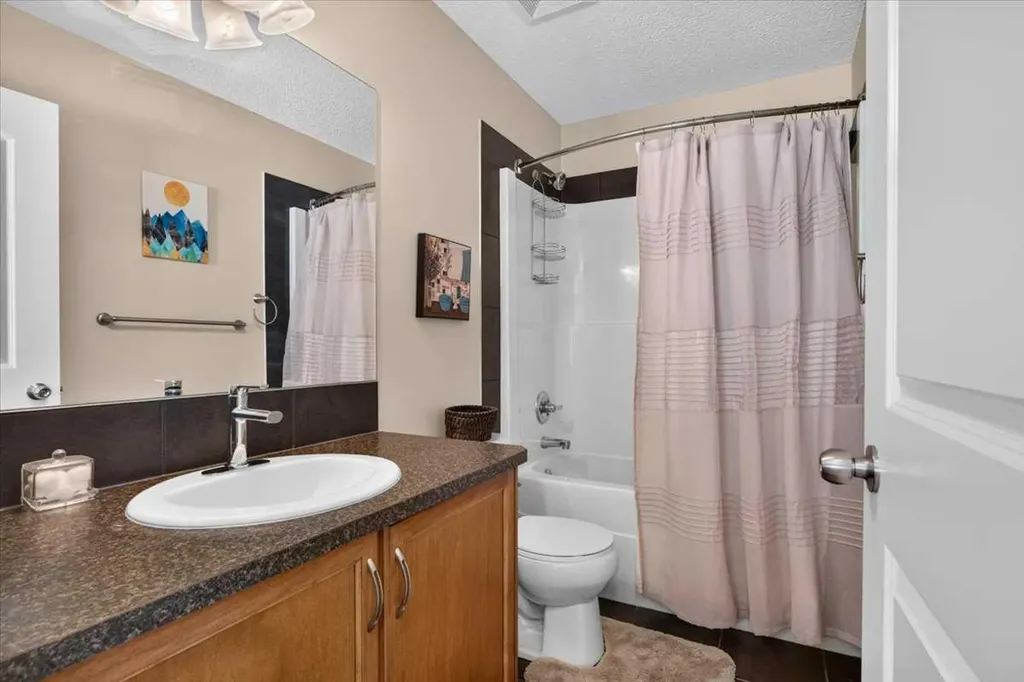 491 Copperpond Boulevard SE Calgary AB T2Z0Z5