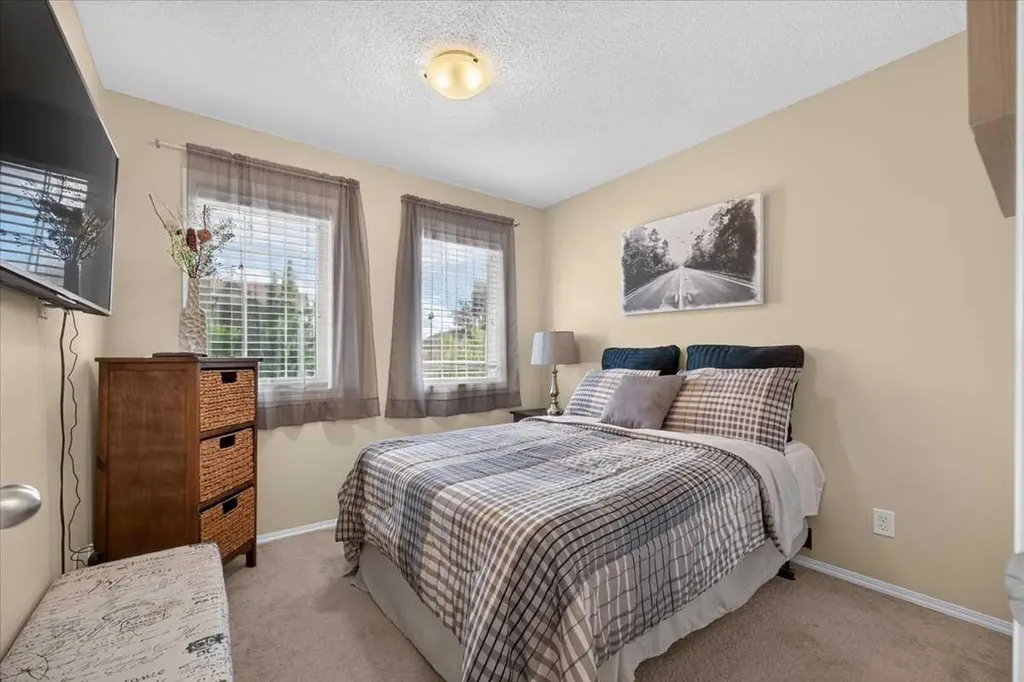 491 Copperpond Boulevard SE Calgary AB T2Z0Z5
