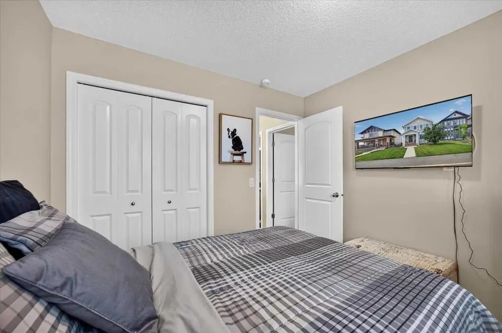 491 Copperpond Boulevard SE Calgary AB T2Z0Z5