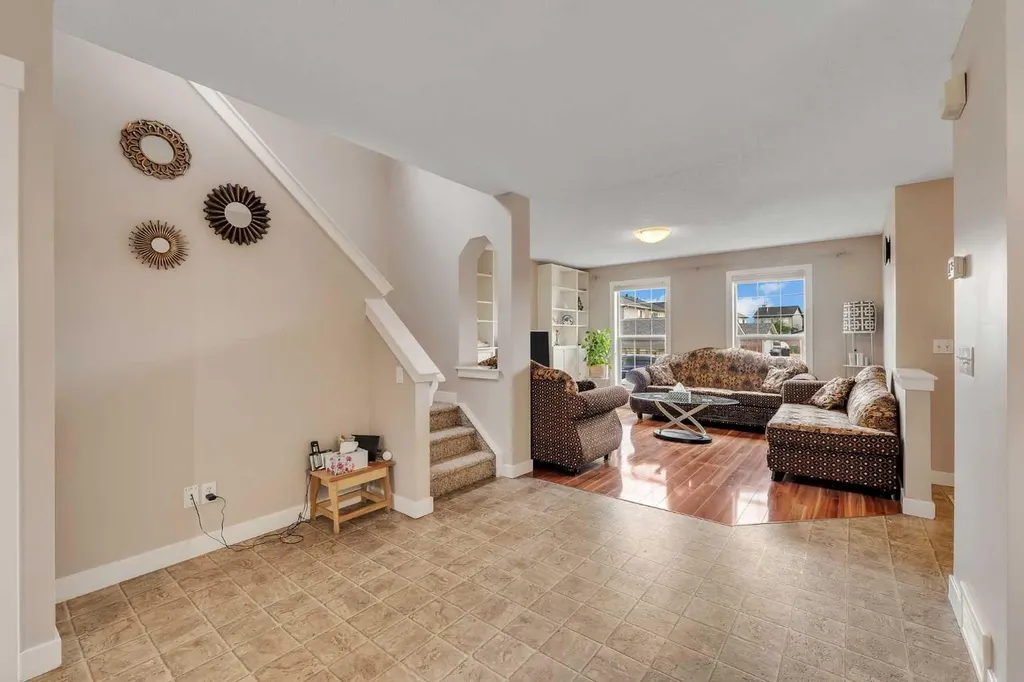91 Saddlebrook Way NE Calgary AB T3J 5M8