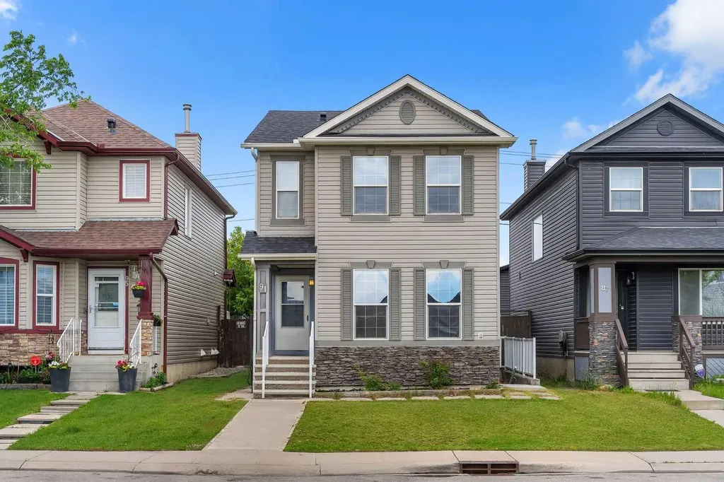 91 Saddlebrook Way NE Calgary AB T3J 5M8