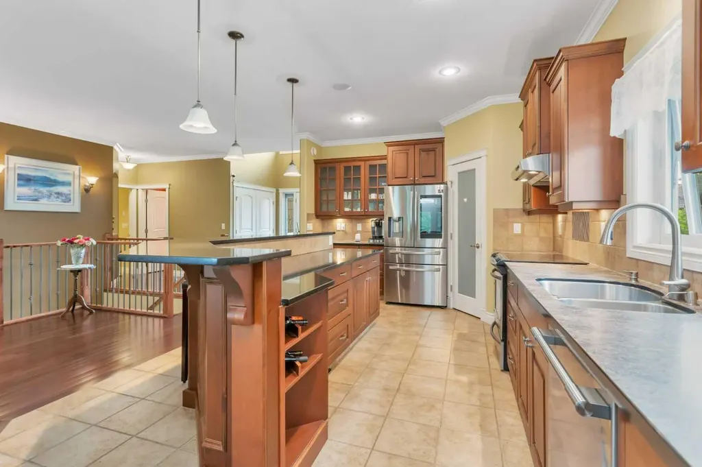 26 Alexander Crescent Red Deer AB T4R 2X2