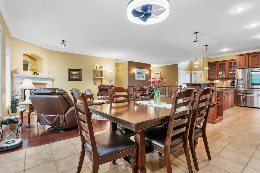 26 Alexander Crescent Red Deer AB T4R 2X2