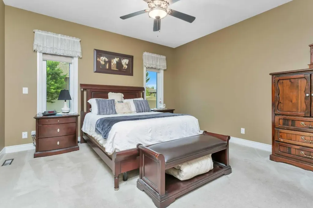 26 Alexander Crescent Red Deer AB T4R 2X2