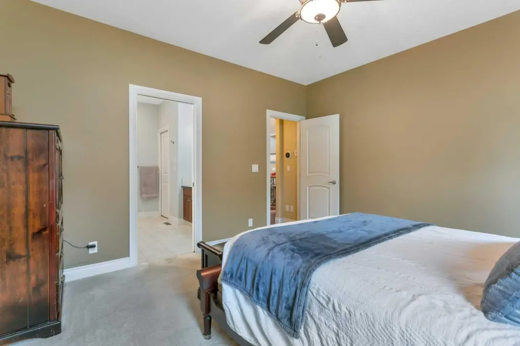 26 Alexander Crescent Red Deer AB T4R 2X2