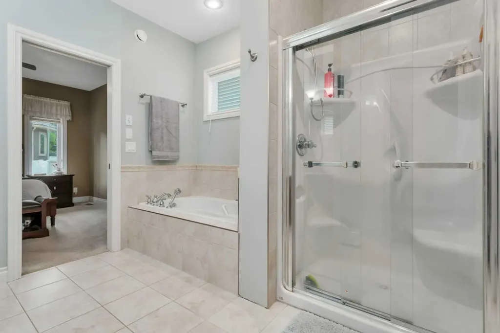 26 Alexander Crescent Red Deer AB T4R 2X2