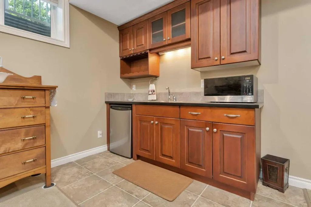 26 Alexander Crescent Red Deer AB T4R 2X2