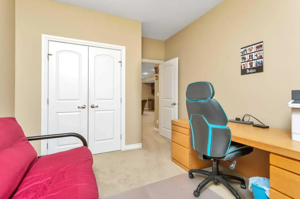 26 Alexander Crescent Red Deer AB T4R 2X2