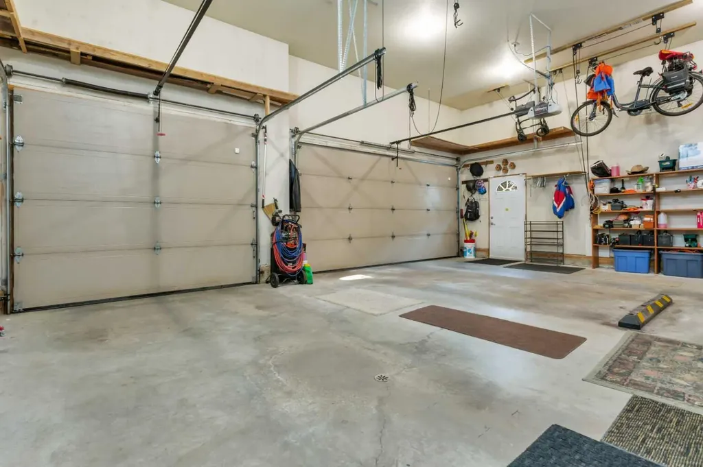 26 Alexander Crescent Red Deer AB T4R 2X2