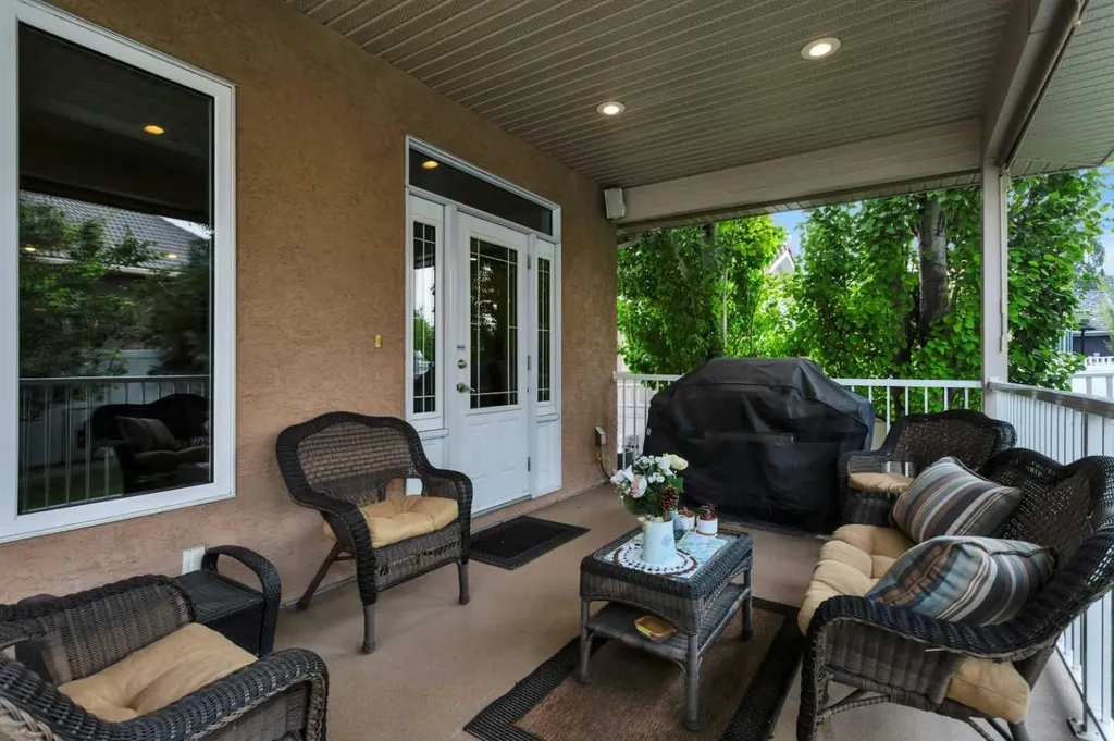 26 Alexander Crescent Red Deer AB T4R 2X2