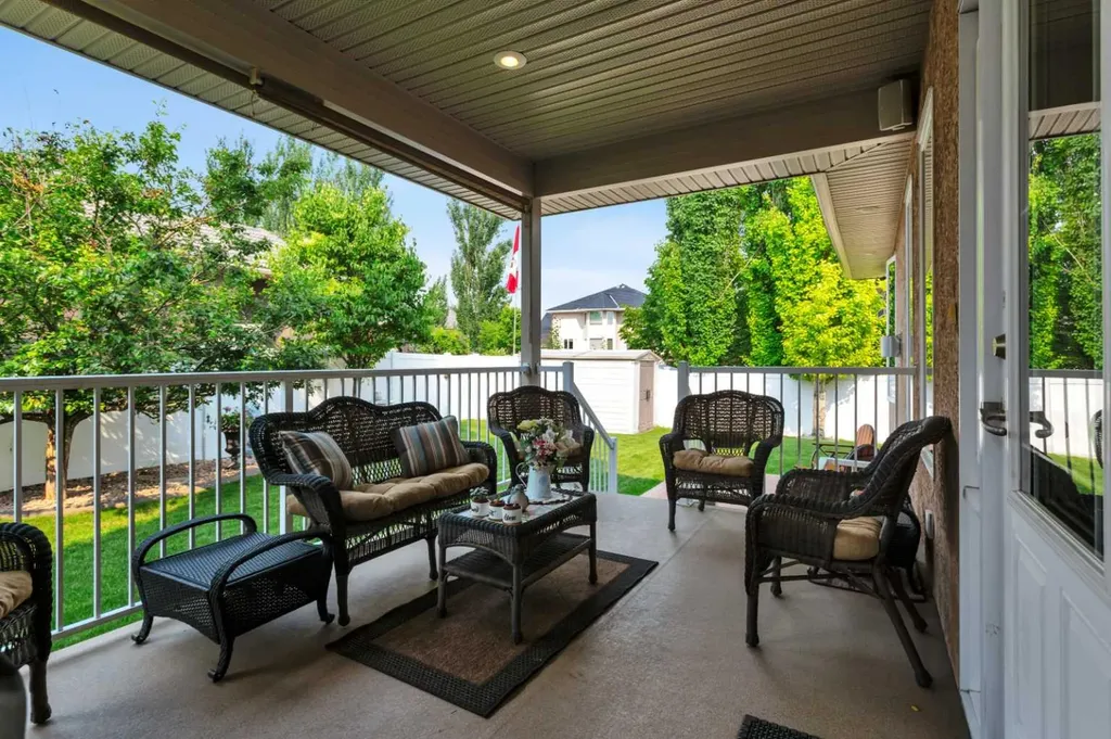 26 Alexander Crescent Red Deer AB T4R 2X2