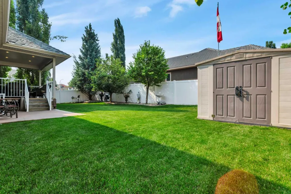 26 Alexander Crescent Red Deer AB T4R 2X2