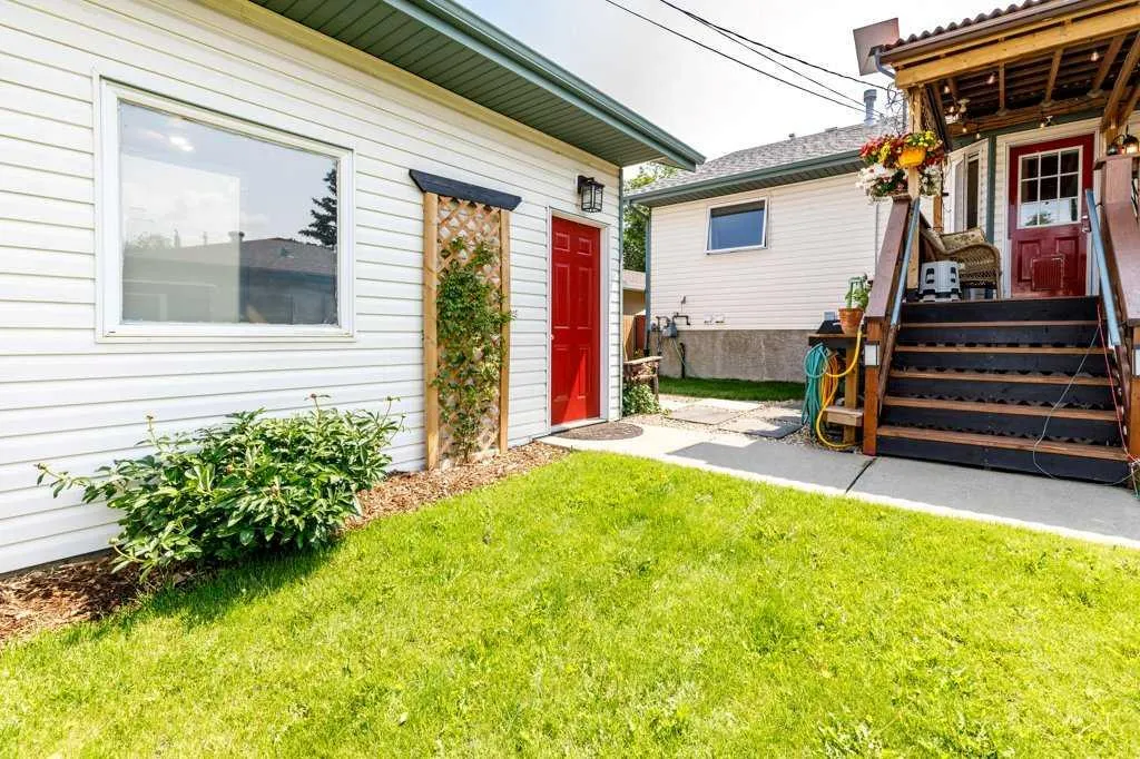 4646 52 Avenue Bentley AB T0C 0J0