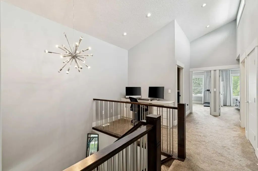 710 69 Avenue SW Calgary AB T2V 0P2