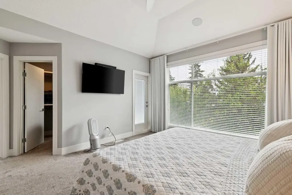 710 69 Avenue SW Calgary AB T2V 0P2