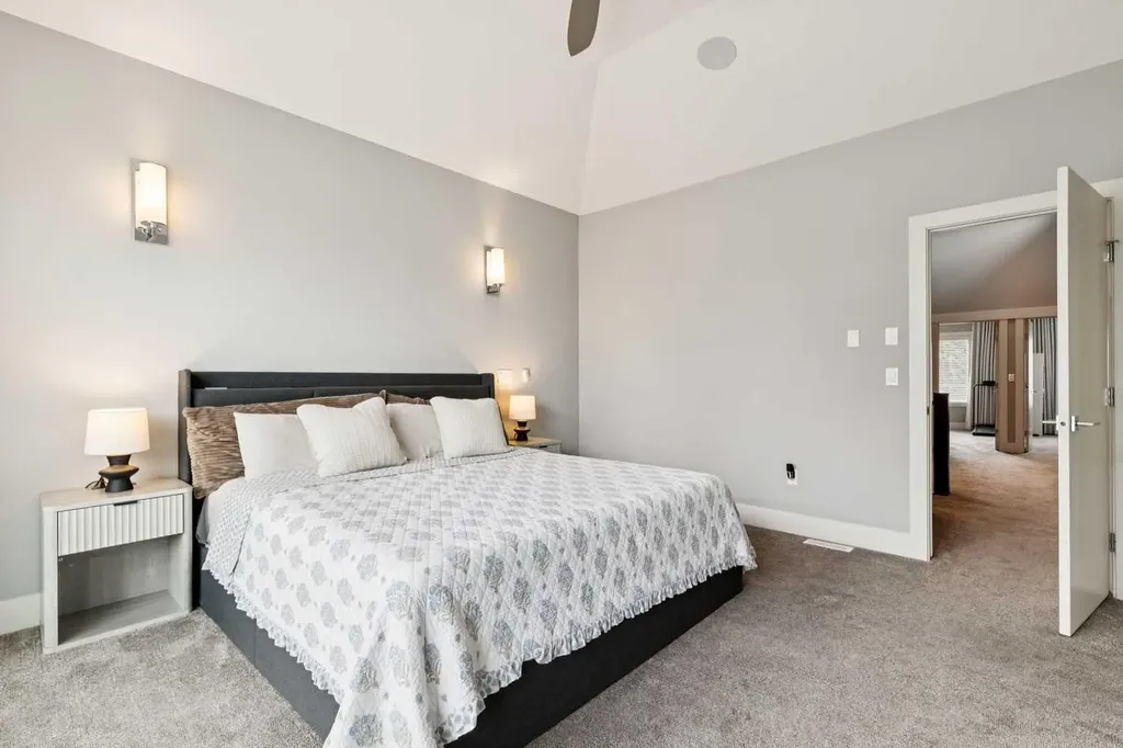 710 69 Avenue SW Calgary AB T2V 0P2