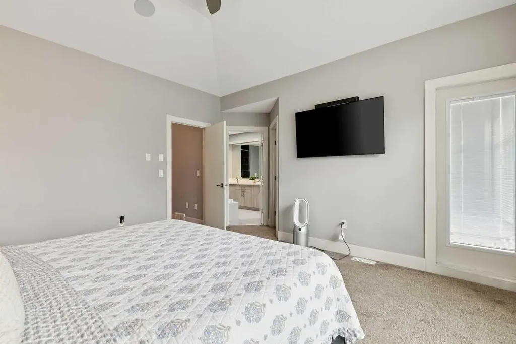 710 69 Avenue SW Calgary AB T2V 0P2