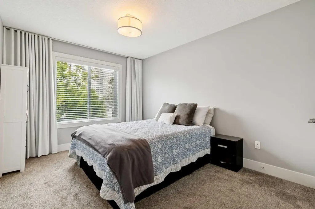 710 69 Avenue SW Calgary AB T2V 0P2