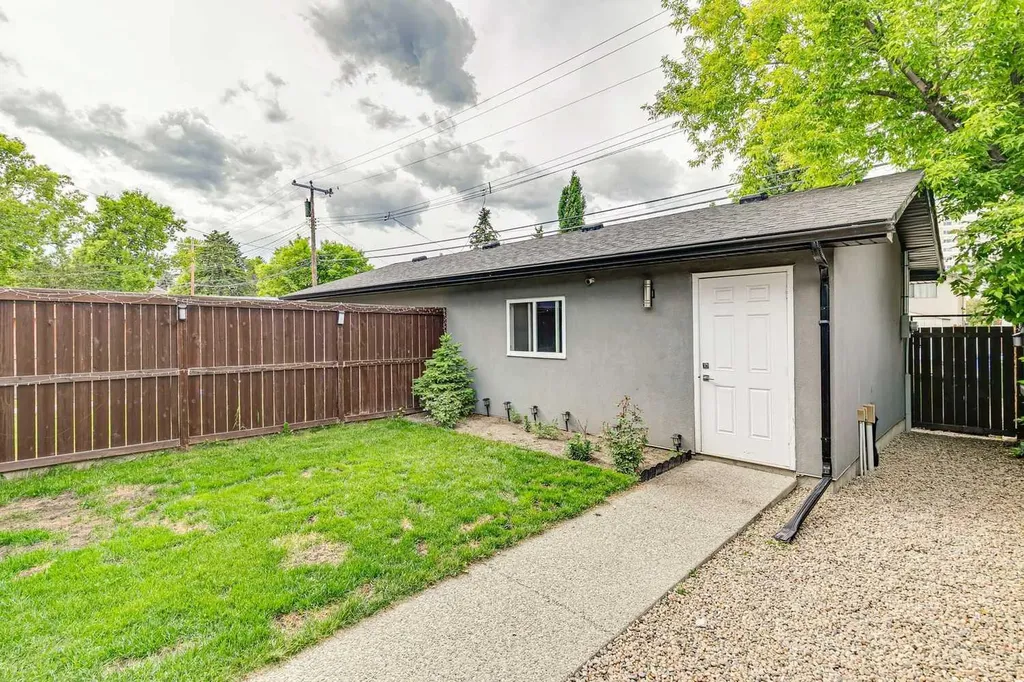 710 69 Avenue SW Calgary AB T2V 0P2