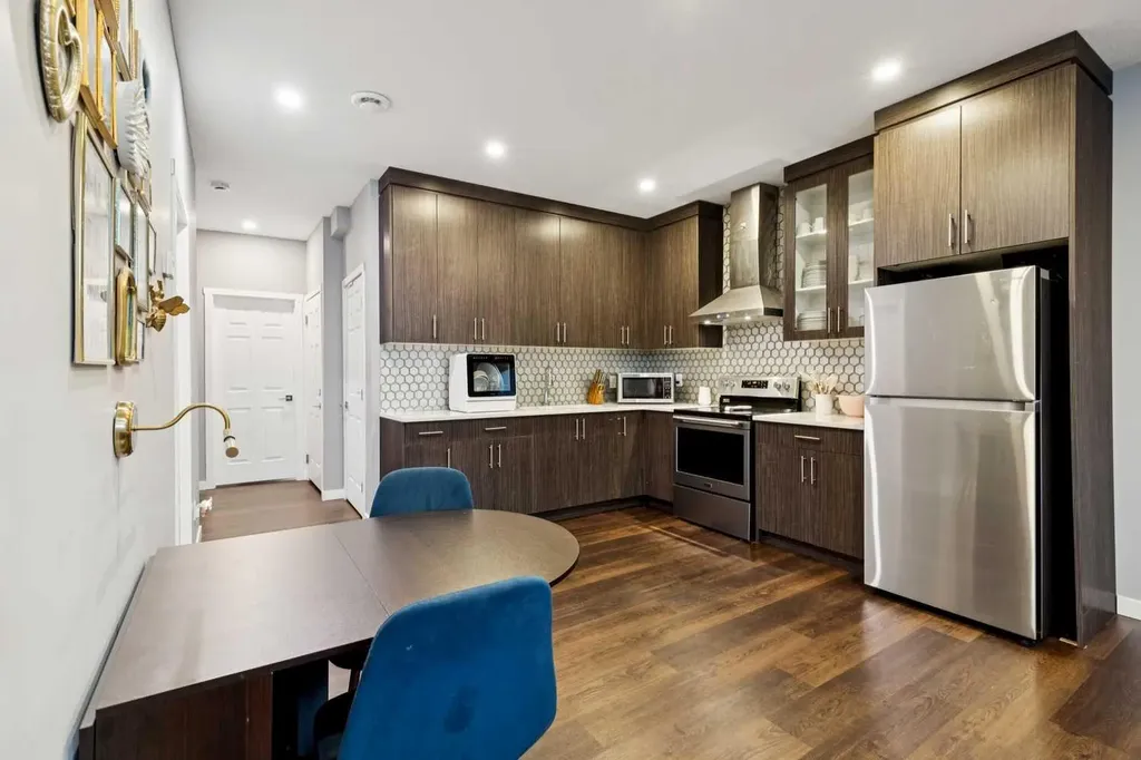 710 69 Avenue SW Calgary AB T2V 0P2