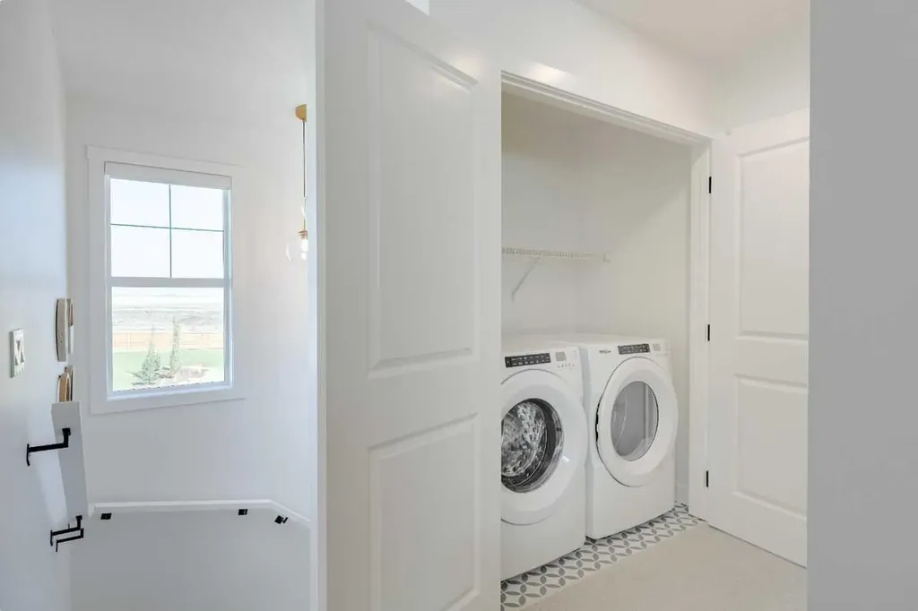 461 Rosemary Gardens SE Calgary AB T3S 0E9
